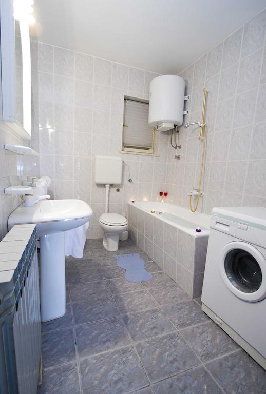 Apartment Pcelica Maja Подстрана Номер фото